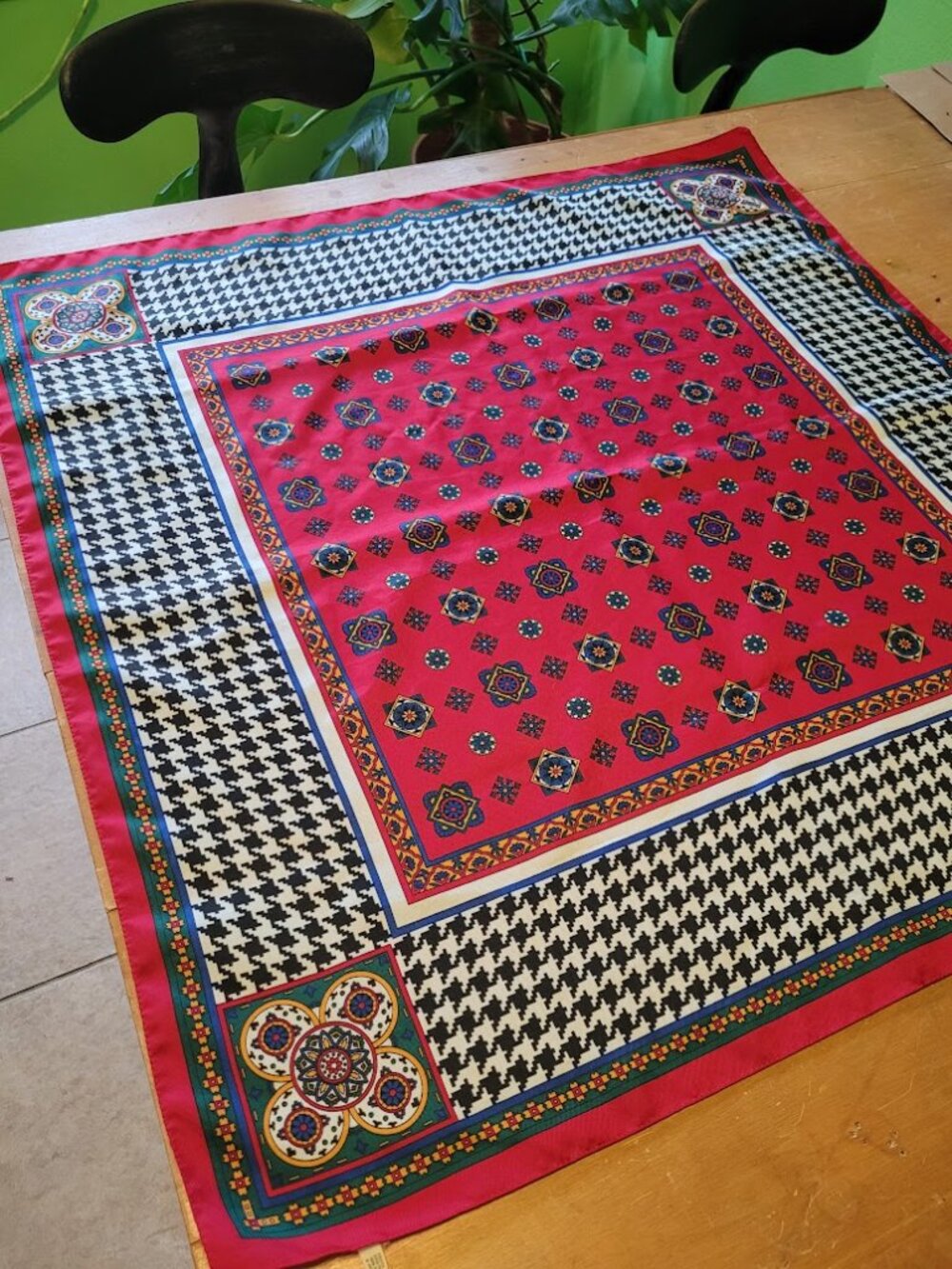 Vintage AVON Italian scarf - 1988 - Picture 4 of 6